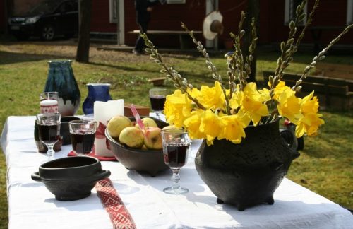 Baltā galdauta svētki